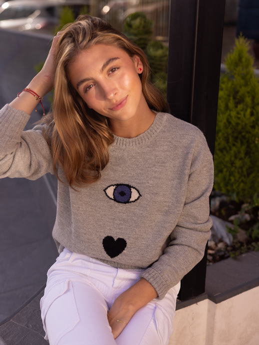 Wear a Light Alpaca Sweater in Spring and Summer