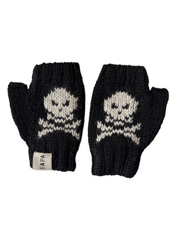 Kids Alpaca Mittens Skull and crossbones