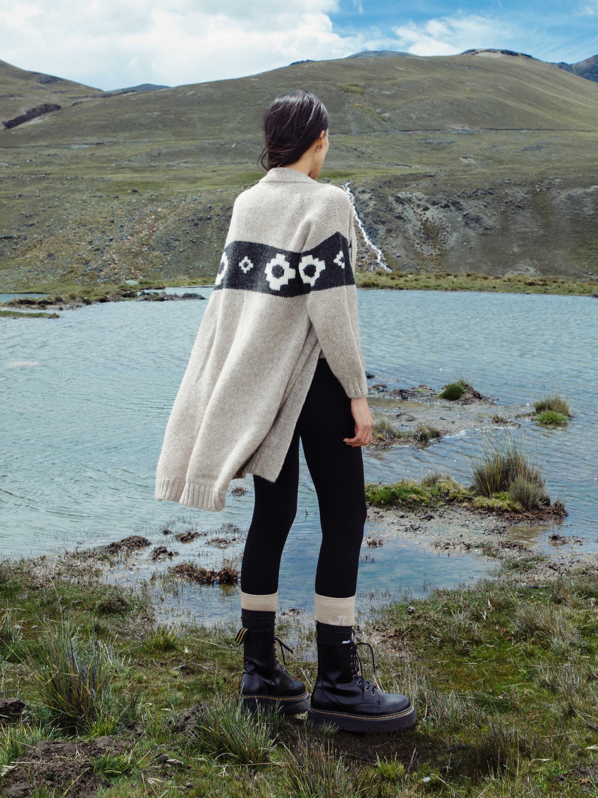 long cardigan apres ski setting