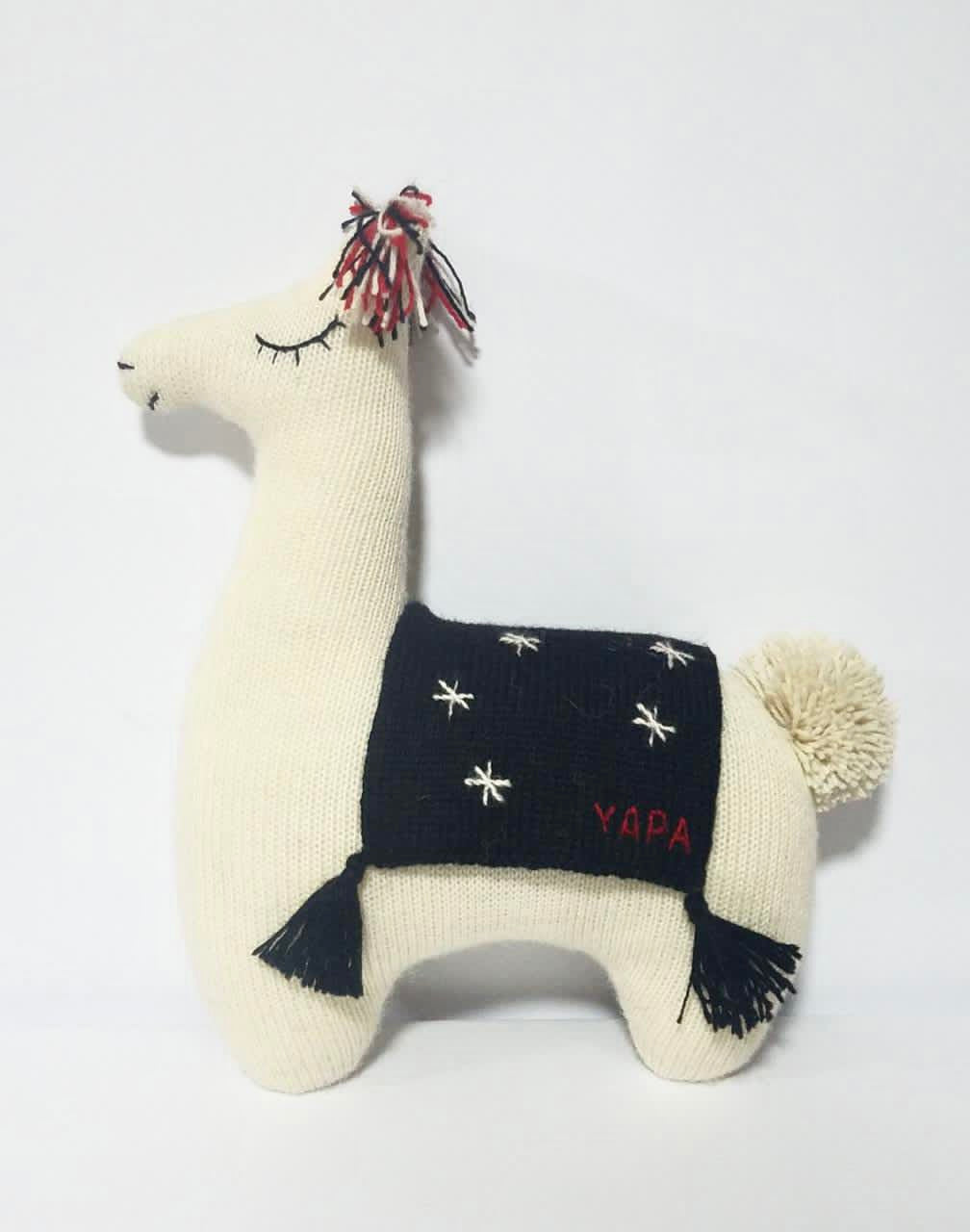 Alpaca decorative pillow Small