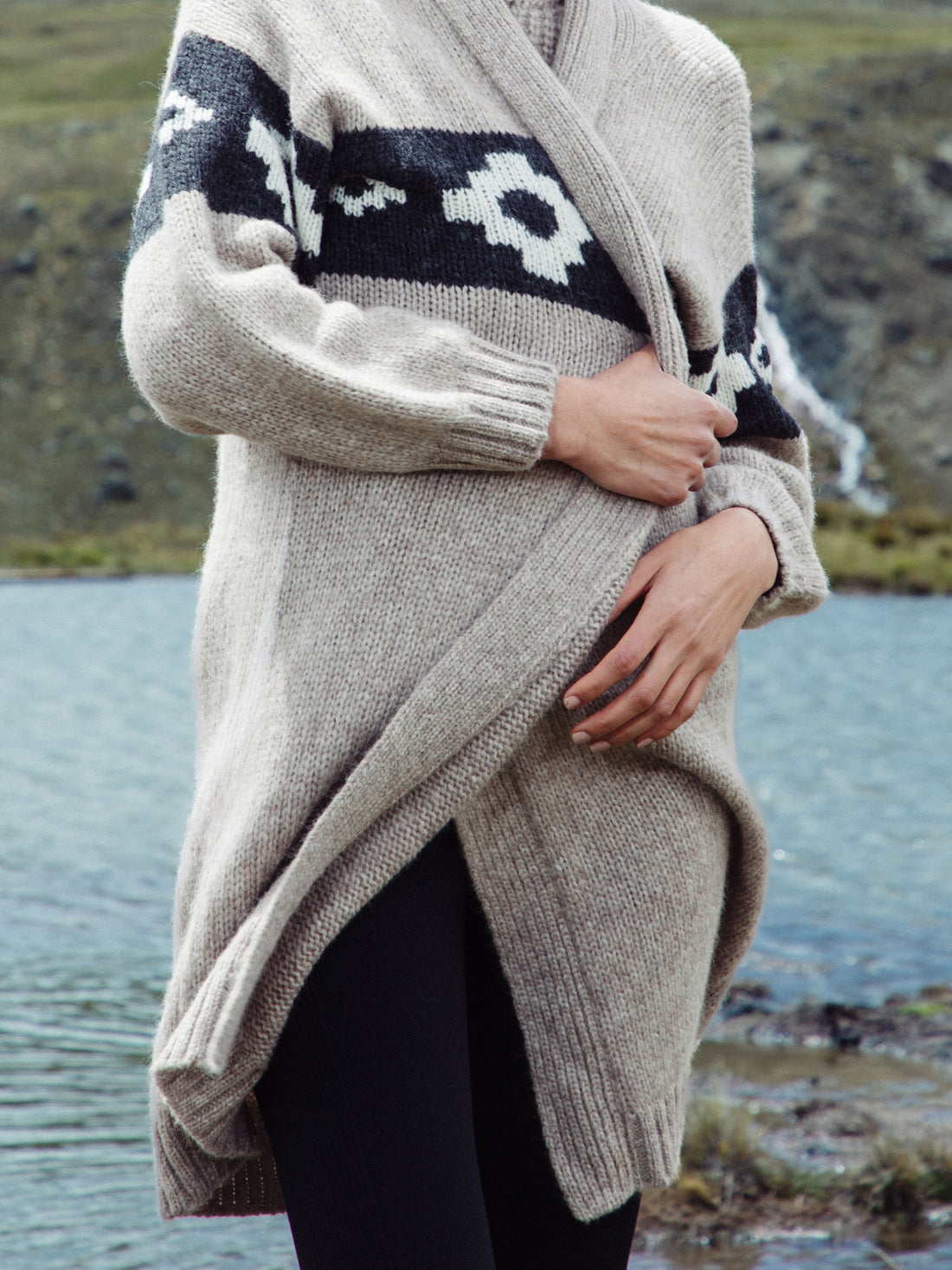 long apace beige cardigan yapa