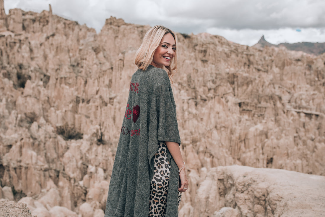Poncho capa de lana de alpaca bebé gris