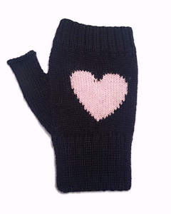 black alpaca gloves with pink heart 
