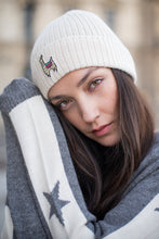Load image into Gallery viewer, Baby Alpaca Chunky-knit Beanie Unisex White

